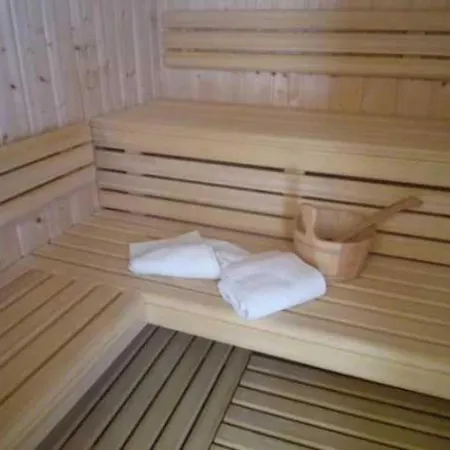 2 Etoiles - Piscine - Eecebc *